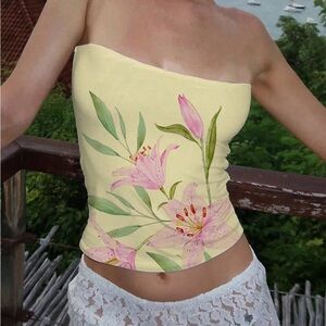 ⚠️SOLD⚠️ Floral Strapless Top